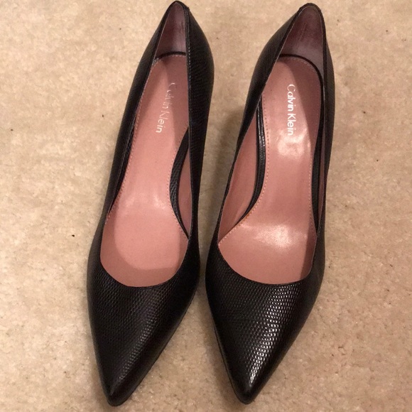 Calvin Klein Shoes - Calvin Klein Navy blue pump
